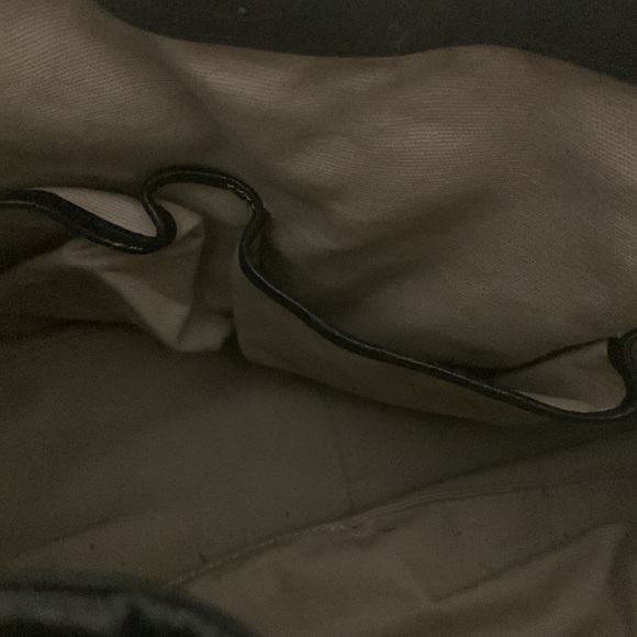 100% Authentic Tory Burch Handbag - Picture 5 of 9